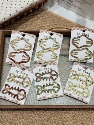 Gold Glitter Outline Snap Hair Clips, Wave and Bow
