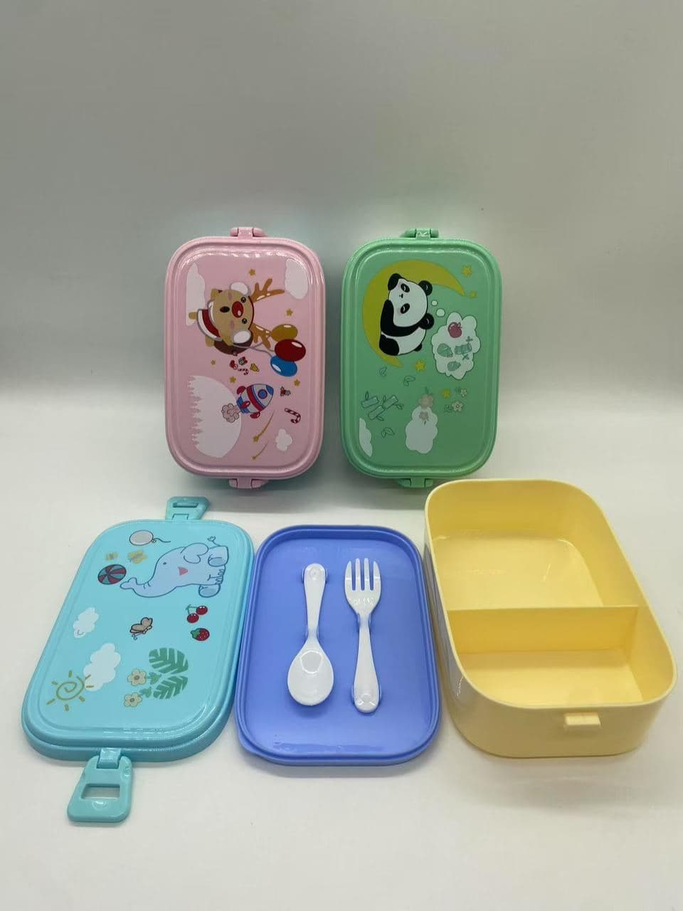 Two-Piece Snack Box Set with Cutlery, 63 pcs/carton, carton 66 x 48.5 x 54 cm