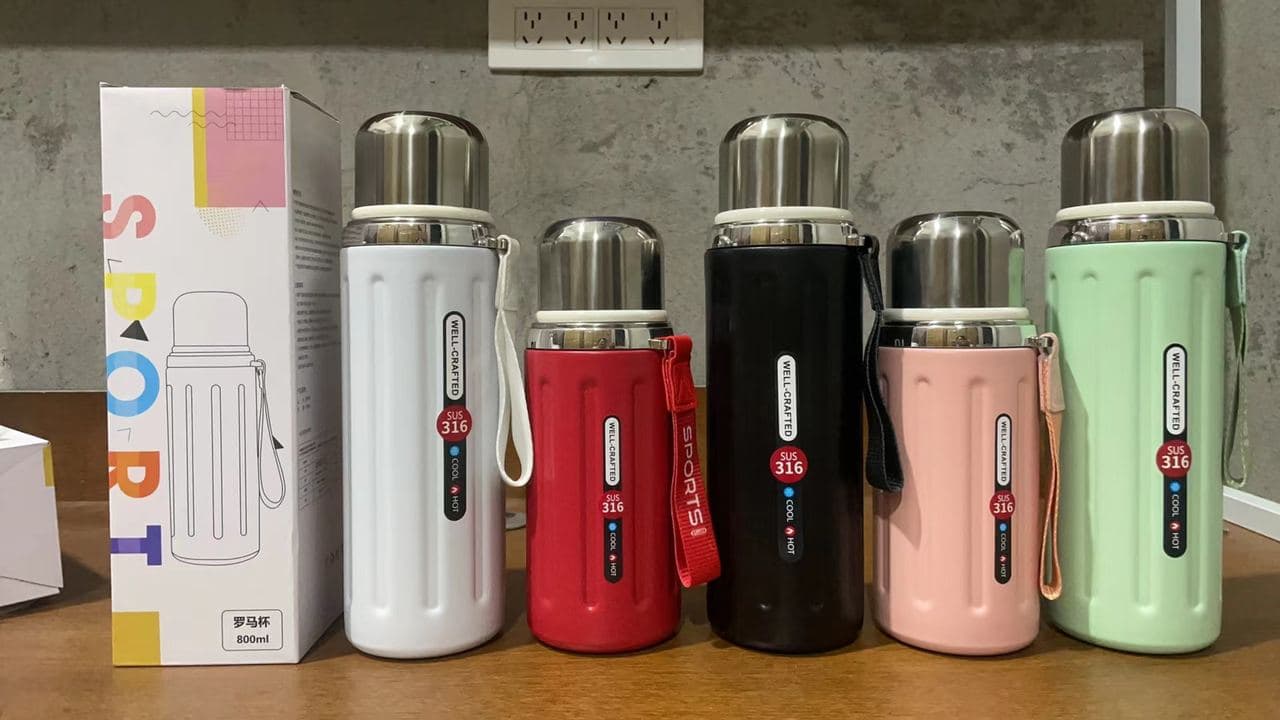 Diwangxin THZ004 Roman Vacuum Flask with Cup Lid and Strap