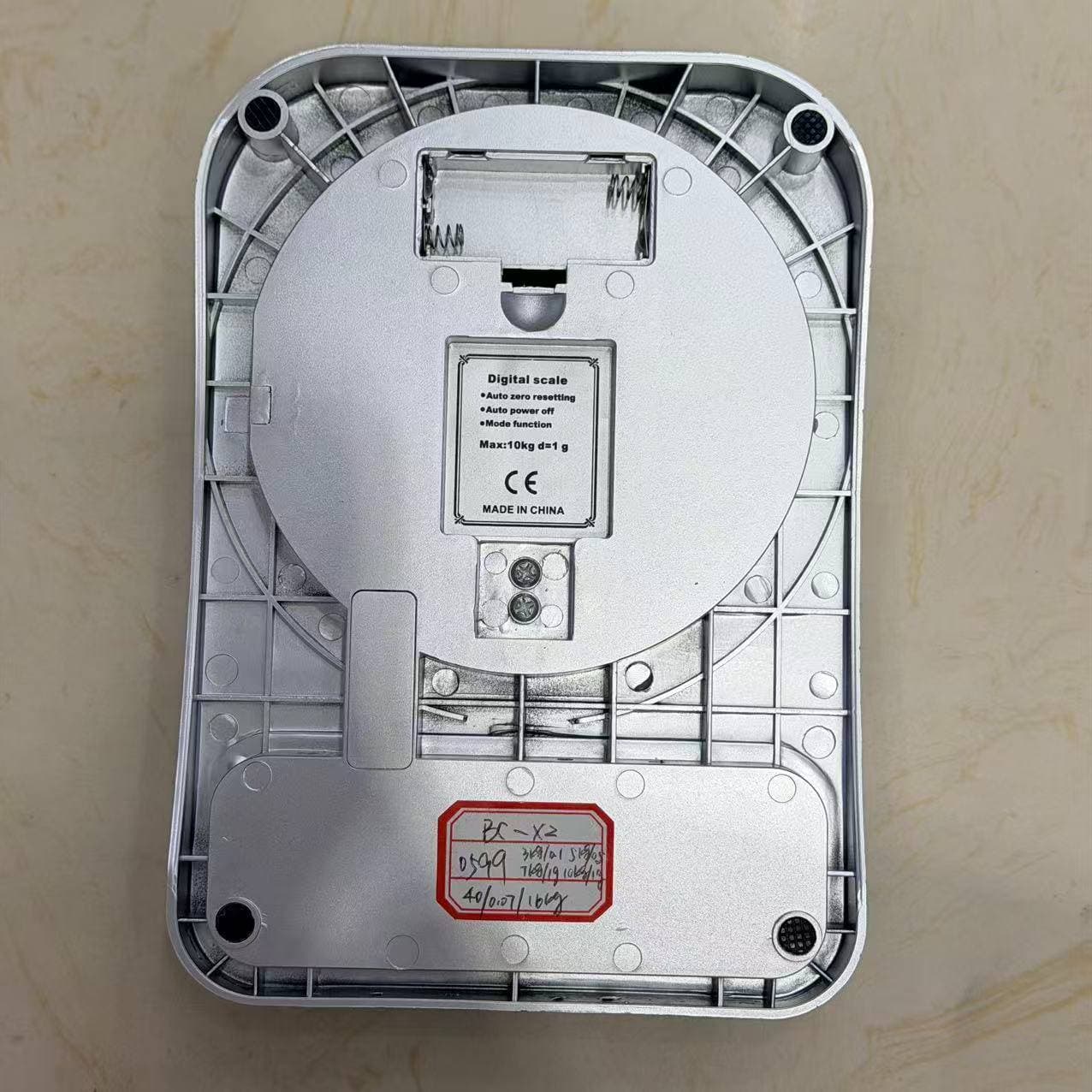Kitchen Scale, Silver Body, Blue Steel Platform 4