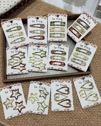 Olive and Brown Outline Snap Hair Clips, Star and Heart