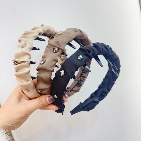 Pleated Headband with Teeth, Cream, Black and Navy