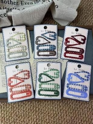 Red and Blue Outline Snap Hair Clips, Heart and Wave