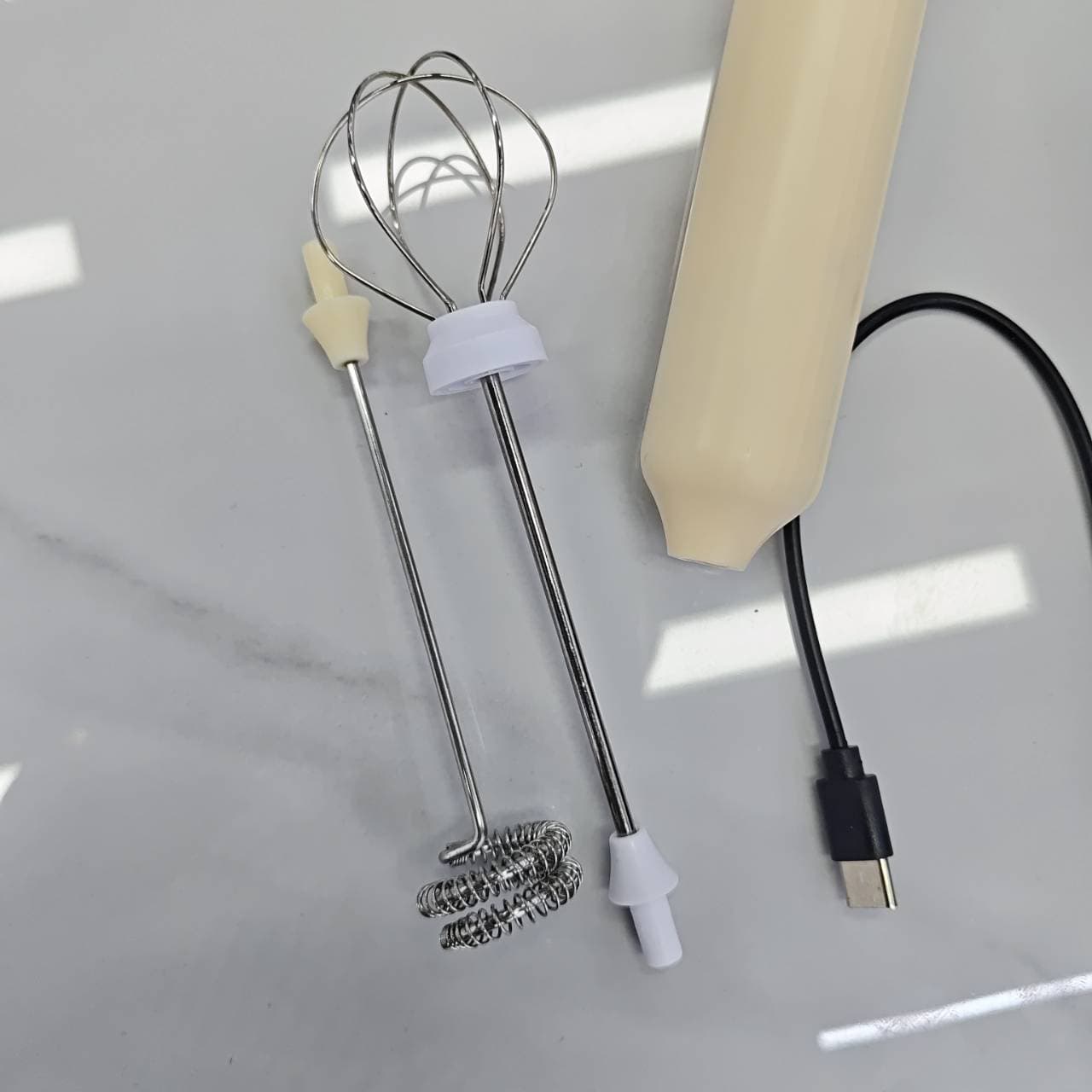 Handheld Coffee & Milk Frother 4