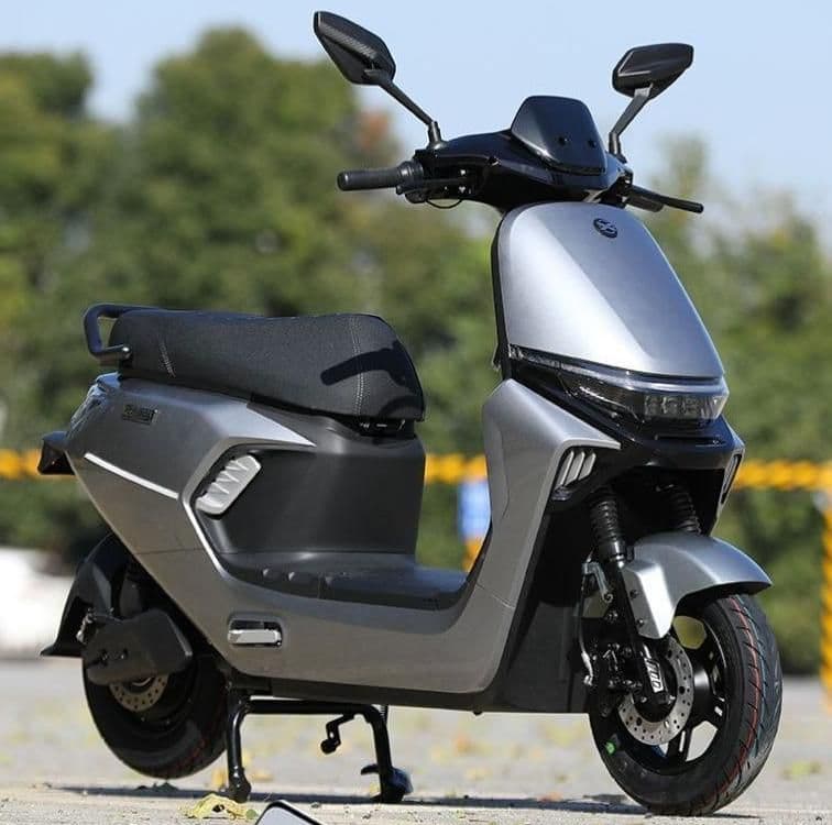 Electric Motorcycle WS49, 1000W27H, 45-50 km/h