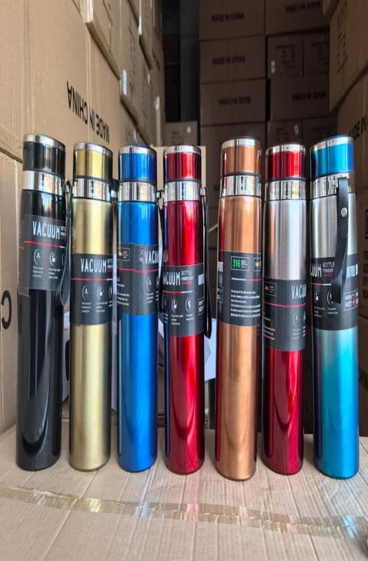 Stainless Steel Vacuum Flask, with Carry Strap, 800 ml, Ref. F076