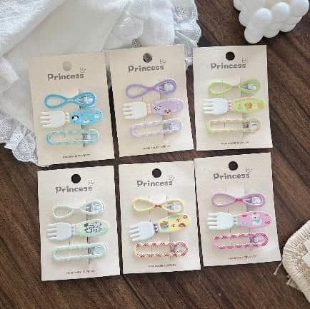 Pastel Flower and Loop Snap Hair Clips, Princess Card