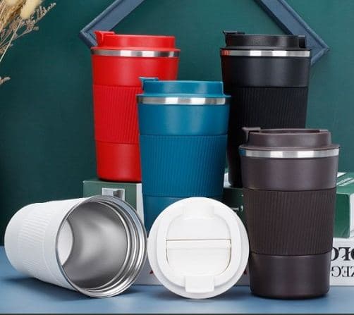 Diwangxin Ribbed Coffee Cup with Sip Lid, 380ml