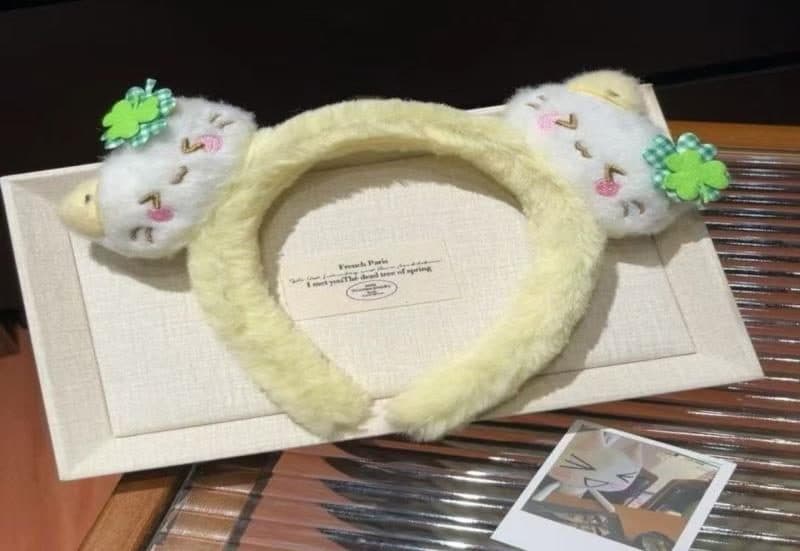 Bunny Face Spa Headband with Clover, Cream
