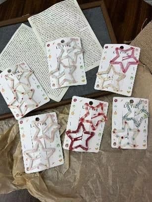 Floral Print Star and Outline Snap Hair Clips