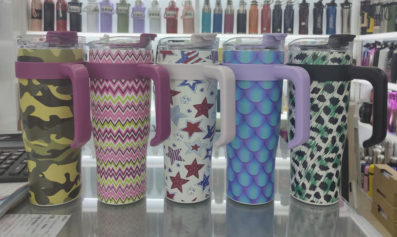 Diwangxin 5179 Handled Tumbler with 3D Print, 1200ml