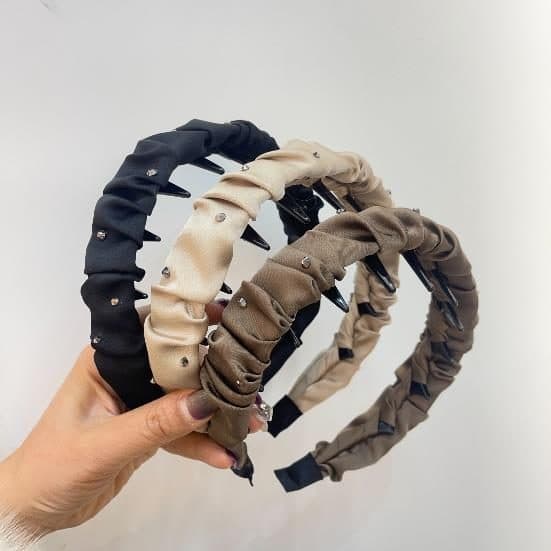 Pleated Headband with Teeth, Black, Cream and Brown