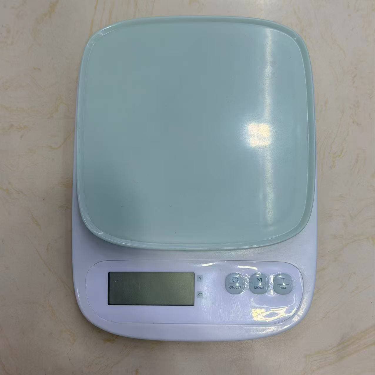 Kitchen Scale with Mint Green Platform
