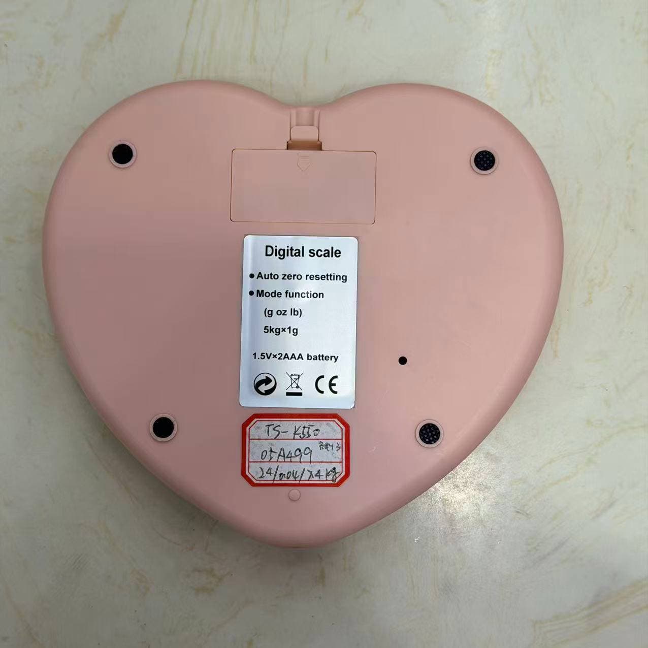 Heart-Shaped Kitchen Scale, Pink 3