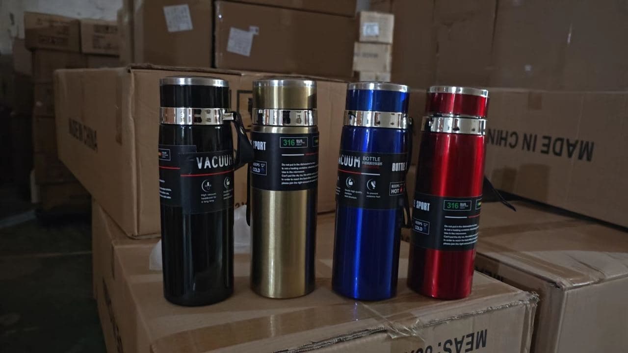 Diwangxin Strap-Handle Vacuum Flask with Cup Lid