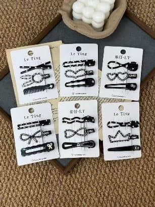 Black Bar and Outline Snap Hair Clips