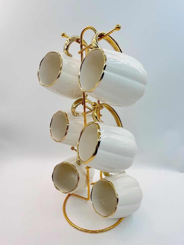 6-Piece Gold-Rimmed Scalloped Ceramic Mug Set on Gold Metal Mug Tree, White