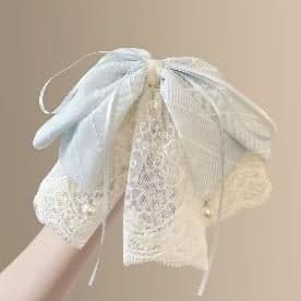 Ivory Lace Bow Claw Clip with Pearl