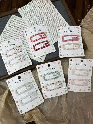 Ditsy Floral Outline Snap Hair Clips