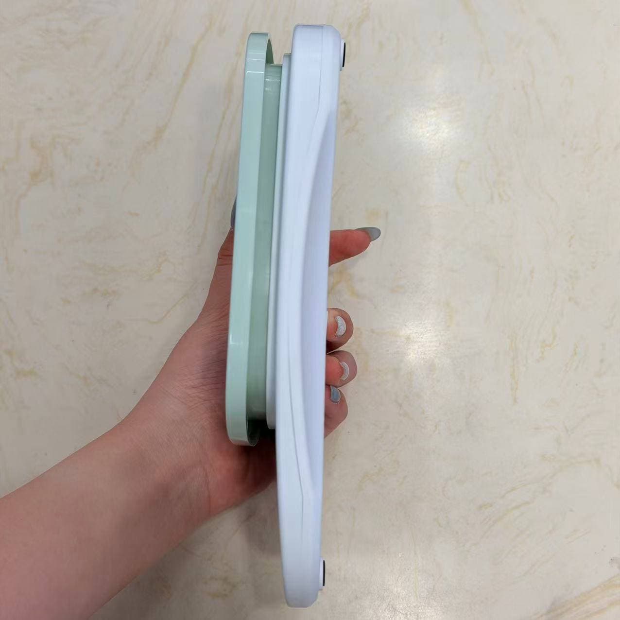 Kitchen Scale with Mint Green Platform 2