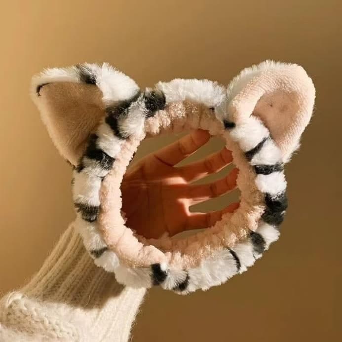 Tiger Ear Spa Headband, White and Black