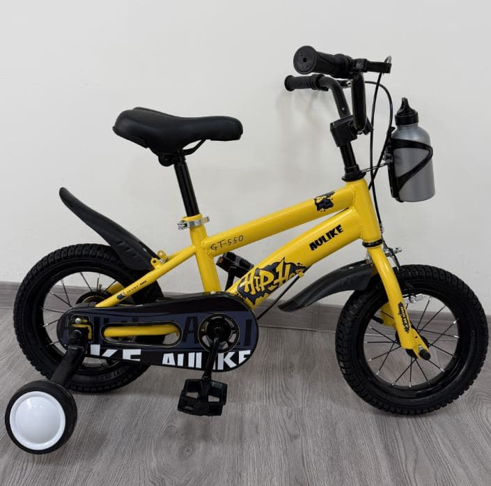 A154 Kids Bike with Bottle Cage and Mudguards 3