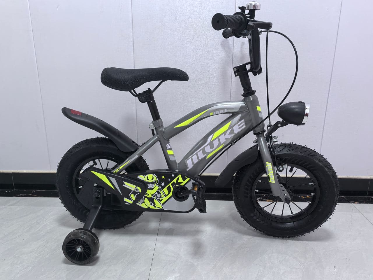 Jiluke YF Kids Bike with Fat Tyres, Black and Blue 3