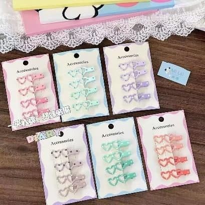 Pastel Heart Outline Snap Hair Clips