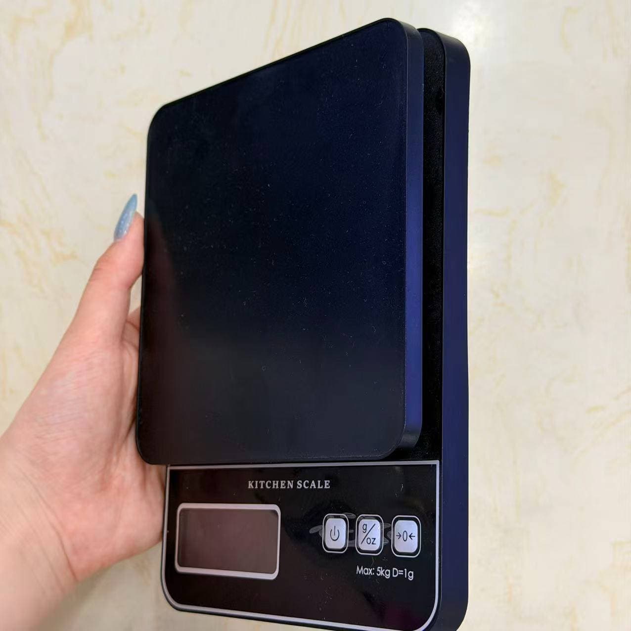All-Black Kitchen Scale, 5kg/1g 2