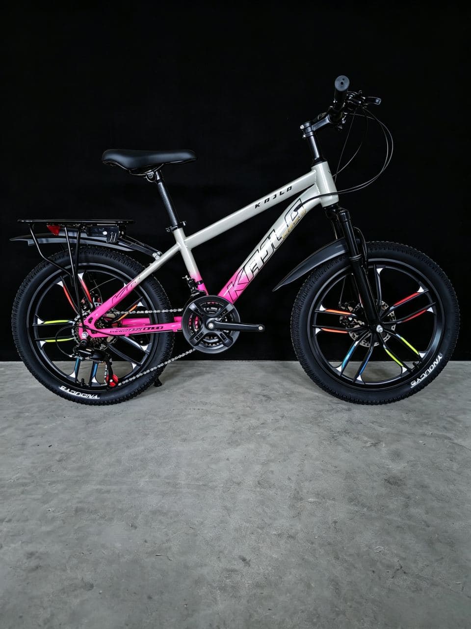 LXZ Junior Mountain Bike with Six-Spoke Mag Wheels, 22 inch 5