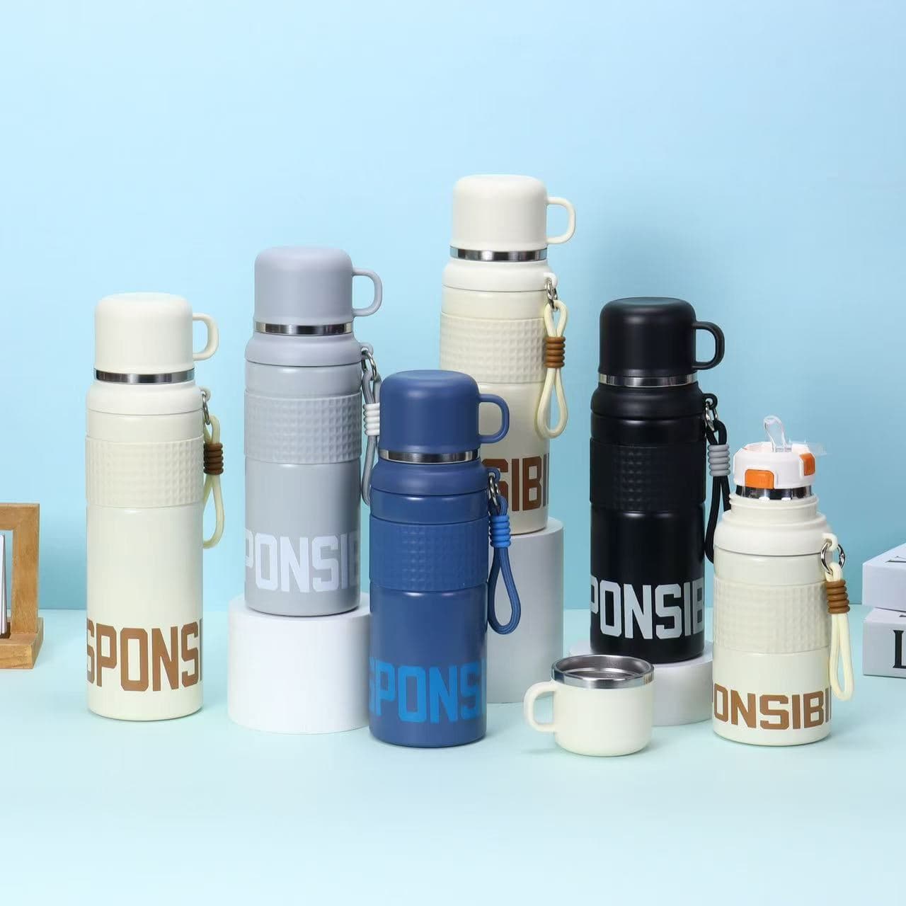 Diwangxin YC-8022 Responsible Flask with Cup Lid, 800ml
