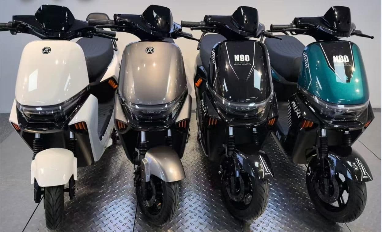 Electric Motorcycle XD015 zhanshen, 27H1000W, 55 km/h
