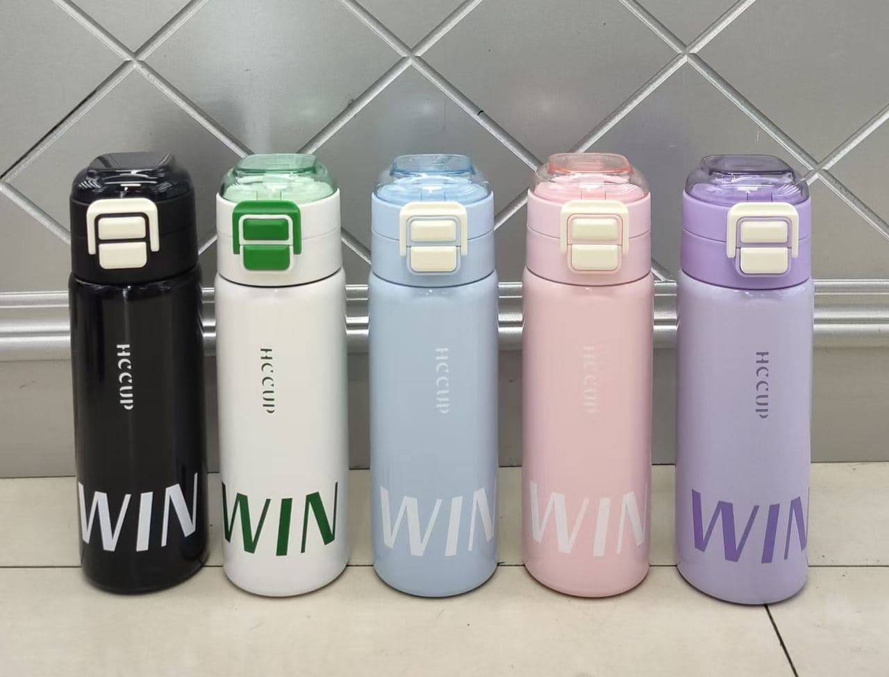 Diwangxin Win Cup with Dual Drink Bounce Lid, 500ml