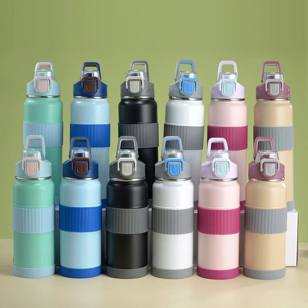Diwangxin 5210 Sports Bottle with Silicone Band and Straw Lid