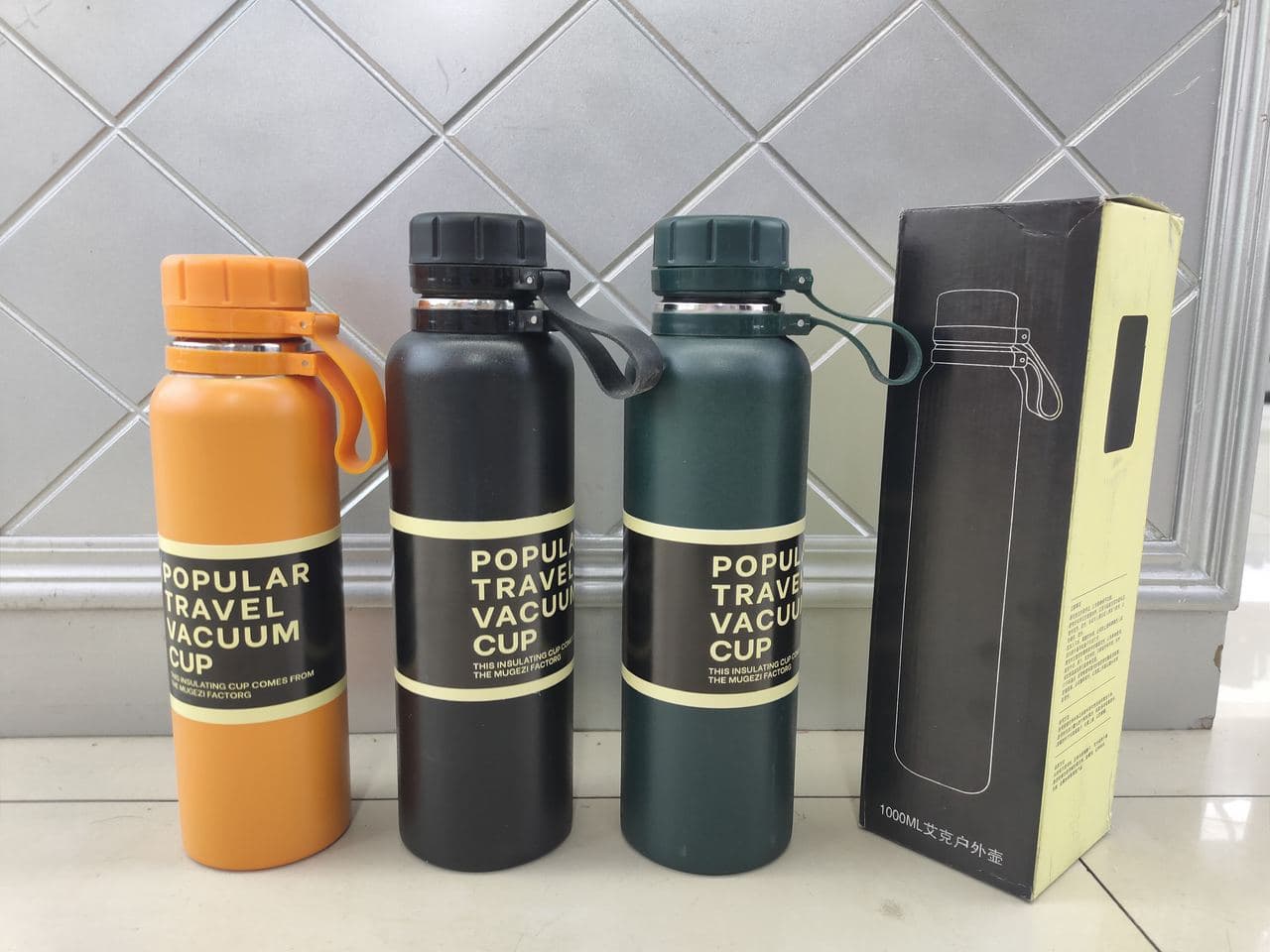 Diwangxin Popular Travel Vacuum Cup with Strap Lid