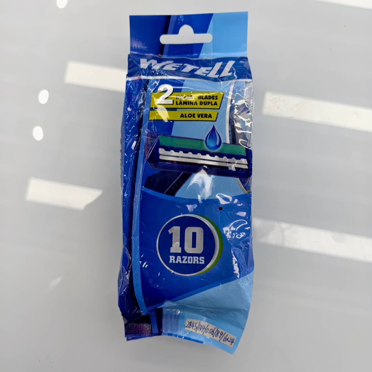 WeTell Twin Blade Disposable Razors with Aloe Vera, Value 10-Pack