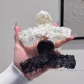 Beaded Lace Claw Clip, White and Black