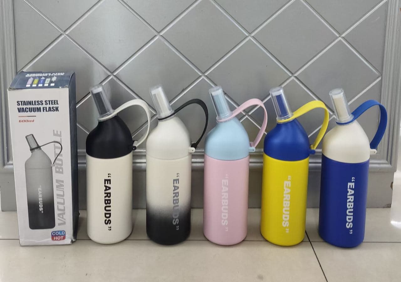 Diwangxin Earbuds Angled-Spout Bottle with Wrist Strap